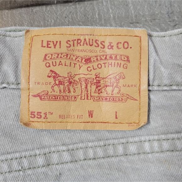 VTG 1995 Levi 551 Gray Cut Off Shorts, size 14 (31" waist) - Picture 9 of 9